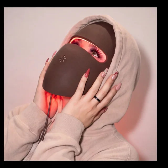 Jessica using the NOORA mask